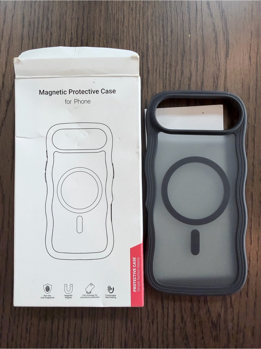 NWT Magnetic Protective Phone Case - Black - iPhone 17 Air